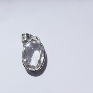 Abhimantrit Shukra Mani (White Quartz) Stone & in Silver Locket- 15 Carat - Image 3