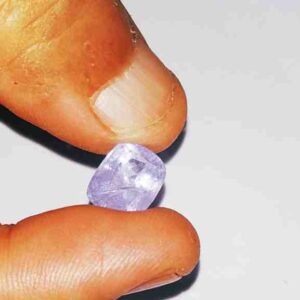 Srilankan Neelam (Blue Sapphire) Unheated and Untreated & Lab Certified- 5 Carat - Image 2