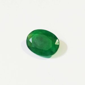 Lab- Certified Panna (Emerald Stone) in Oval Shape & Abhimantrit- 7.25 Carat - Image 1