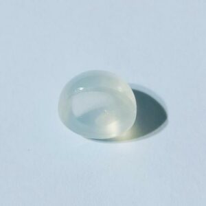 Abhimantrit White Moonstone (Chandrakant Mani) & Lab- Certified- 7.60 Carat - Image 1