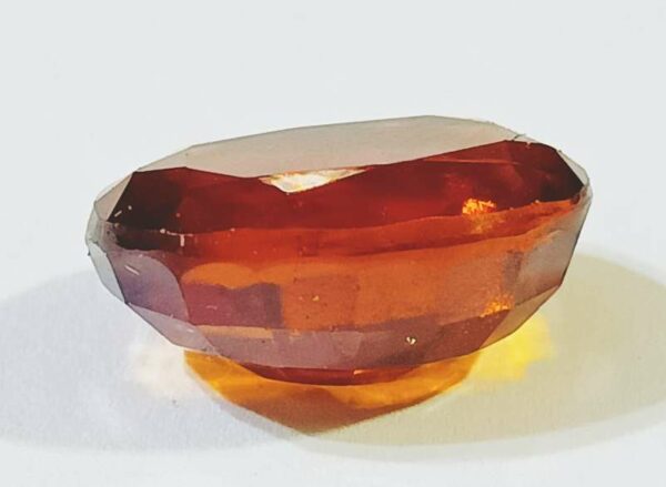 Colour of gomed stone sales