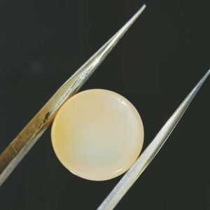Abhimantrit Transparent Creamy Moonstone (Feldspar) 9.44 Carat - Image 5