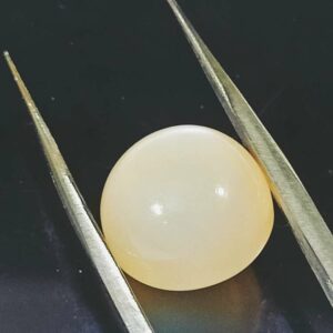Transparent Creamy Moonstone (Feldspar) Lab- Certified & Abhimantrit 6.95 Carat - Image 1