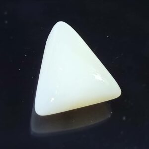 Triangle (Trikona) White Coral Stone Abhimantrit  8.25 Carat - Image 1