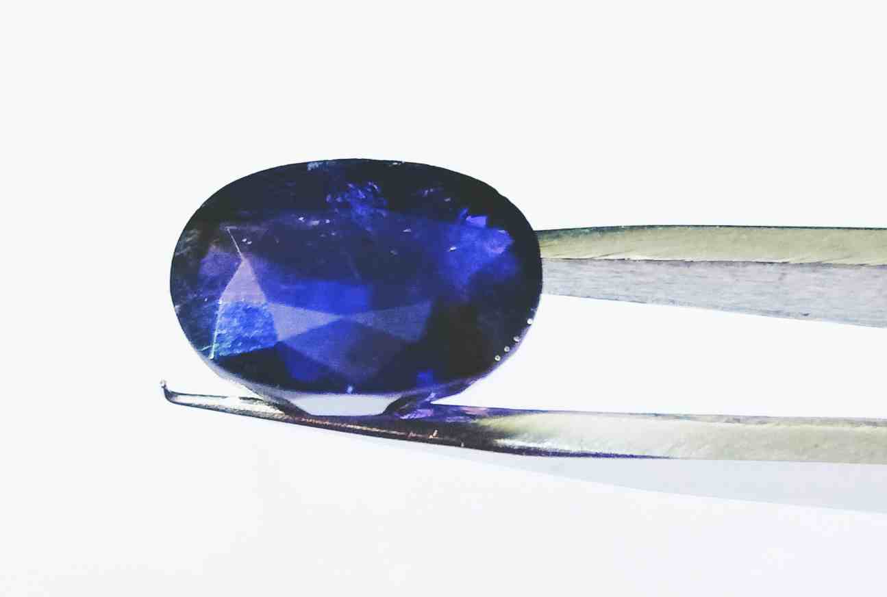 IOLITE (KAKA NILI) -5.81Ct. - Gems N Diamond