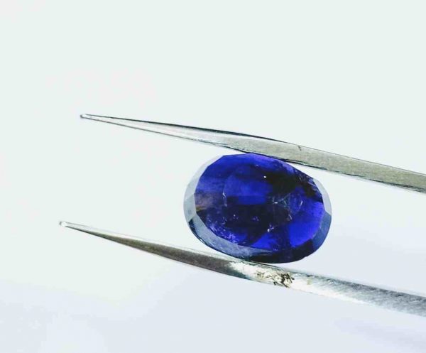 Abhimantrit Srilankan Neelam (Blue Sapphire) Unheated and Untreated & Lab  Certified- 5.25 Carat – Shivaago