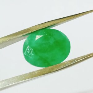 Abhimantrit Panna Stone (Emerald) Oval shape & Lab Certified - 8.25 Carat - Image 3