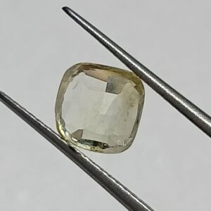 Mantrit (Energized) Yellow Square Sapphire (Pukhraj) 3.60 Carat With Certified - Image 2