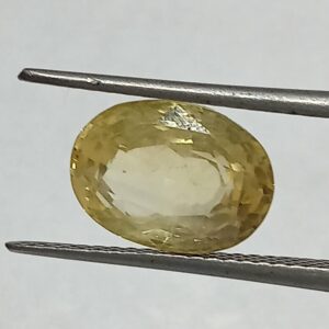 Mantrit (Energized) Yellow Square Sapphire (Pukhraj) 5.10 Carat With Certified - Image 2