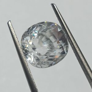 Mantrit (Energized) White Zircon Transparent Stone & Lab Certified 9 Carat - Image 3