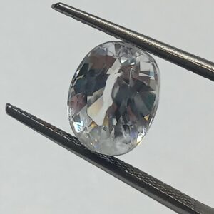Mantrit (Energized) White Zircon Transparent Stone & Lab Certified 5.77 Carat - Image 3