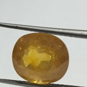 Mantrit (Energized) Yellow Sapphire (Pukhraj) 7.48 Carat Certified - Image 3