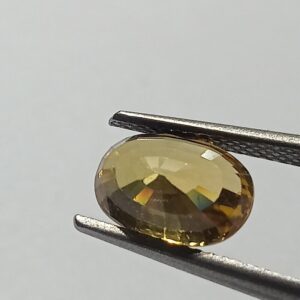 Mantrit (Energized) Yellow Zircon Transparent Stone & Lab Certified 3.80 Carat - Image 2