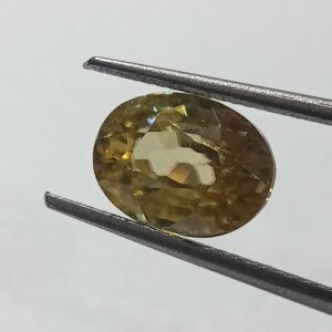 Mantrit (Energized) Yellow Zircon Transparent Stone & Lab Certified 7.65 Carat - Image 3