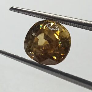 Mantrit (Energized) Yellow Zircon Transparent Stone & Lab Certified 5.70 Carat - Image 3