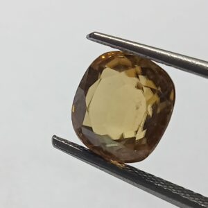 Mantrit (Energized) Yellow Zircon Transparent Stone & Lab Certified 5.52 Carat - Image 2
