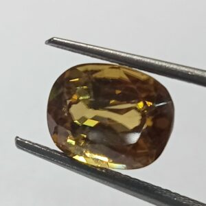 Mantrit (Energized) Yellow Zircon Transparent Stone & Lab Certified 6.40 Carat - Image 2