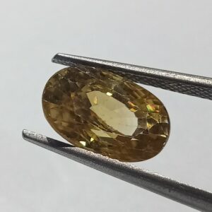 Mantrit (Energized) Yellow Zircon Transparent Stone & Lab Certified 6.62 Carat - Image 2