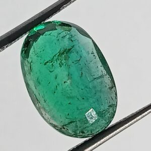 Mantrit (Energized) Panna Stone (Emerald) With Lab Certified - 4.92 Carat - Image 1