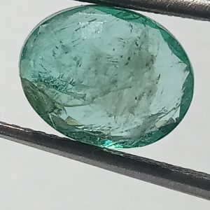 Mantrit (Energized) Columbia Panna Stone (Emerald) & Lab Certified - 2.93 Carat - Image 2