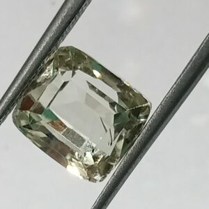 Natural & Original Green Kunzite Stone With Lab Certified 5.66 Carat - Image 2