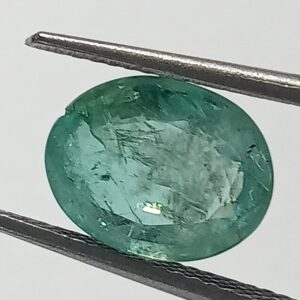 Mantrit (Energized) Columbia Panna Stone (Emerald) & Lab Certified - 2.93 Carat - Image 3