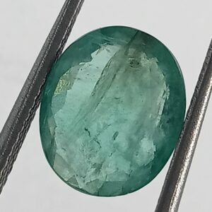Mantrit (Energized) Columbia Panna Stone (Emerald) & Lab Certified - 2.57 Carat - Image 2