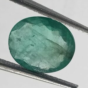 Mantrit (Energized) Columbia Panna Stone (Emerald) & Lab Certified - 2.57 Carat - Image 3