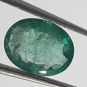 Mantrit (Energized) Columbia Panna Stone (Emerald) & Lab Certified - 2.61 Carat - Image 3